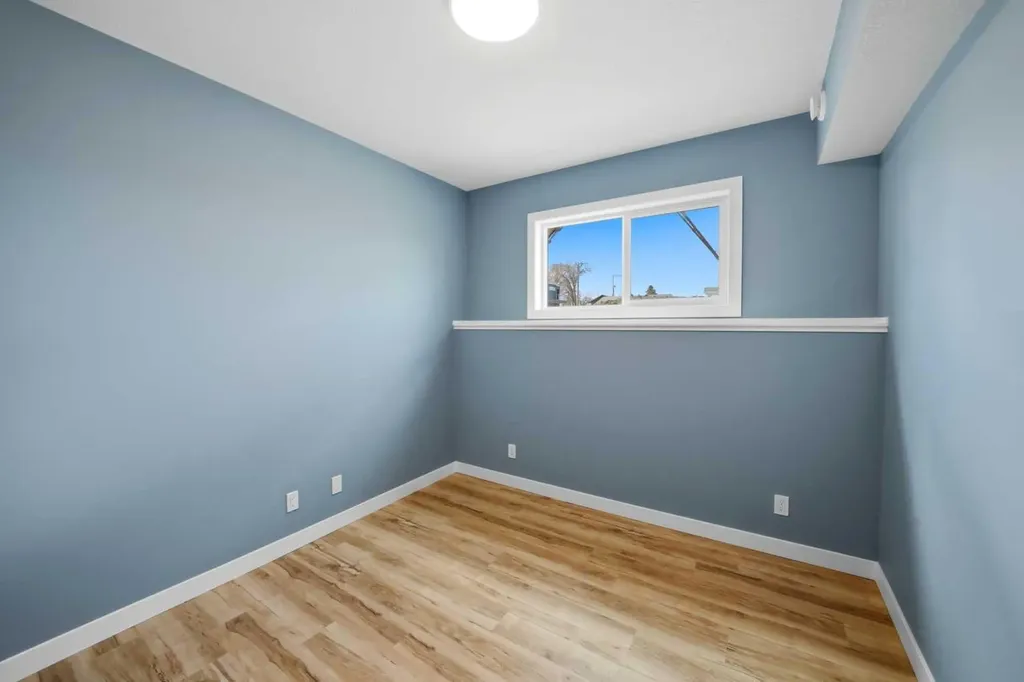 4205 Lakeshore Drive Sylvan Lake AB T4S 1B9