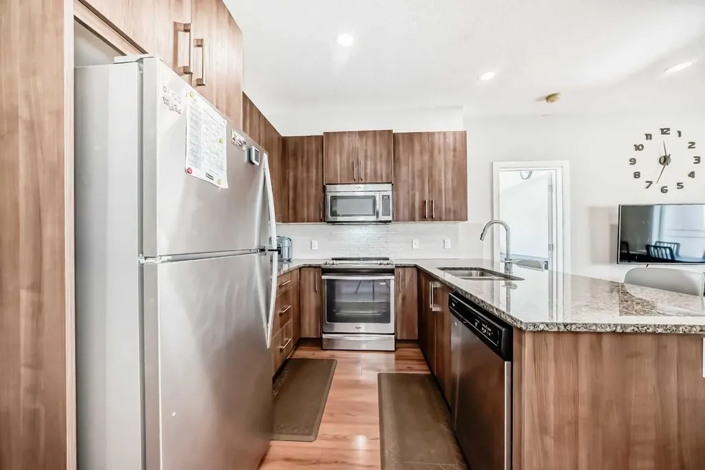 20 Sage Hill Terrace NW Calgary AB T3R 0W8
