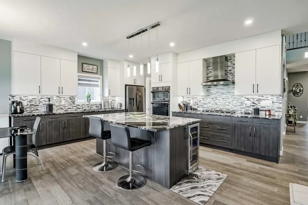 32 Legacy Cove SE Calgary AB T2X0Y7
