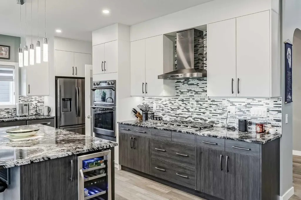 32 Legacy Cove SE Calgary AB T2X0Y7