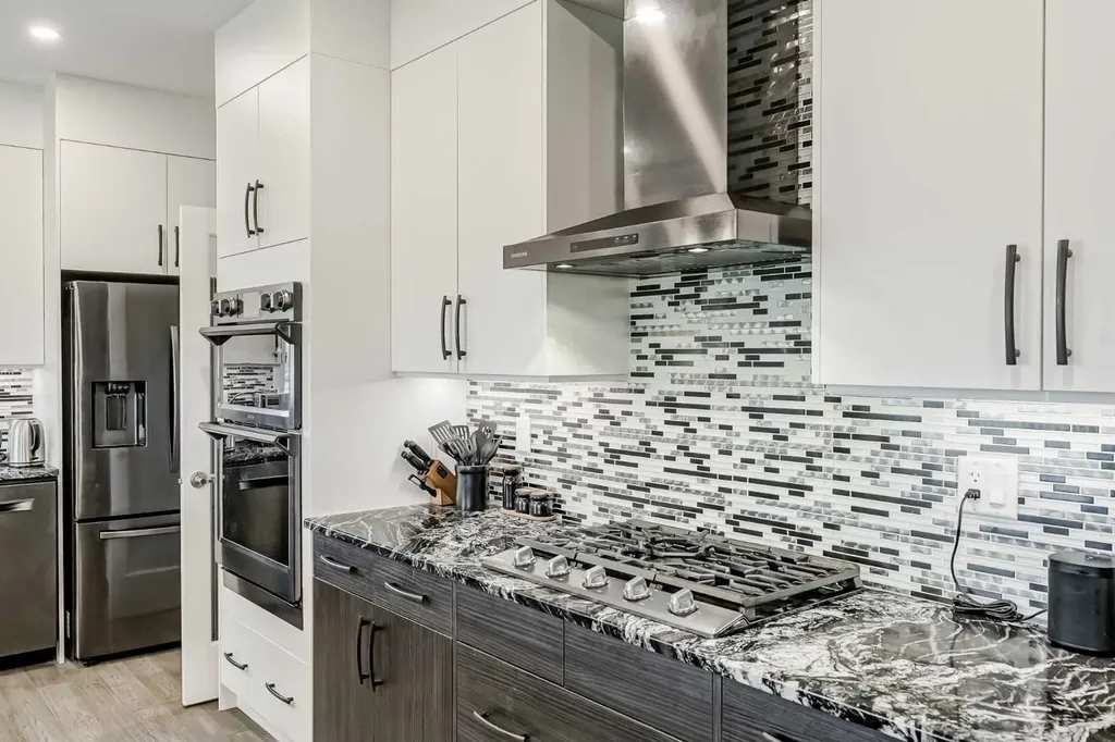 32 Legacy Cove SE Calgary AB T2X0Y7