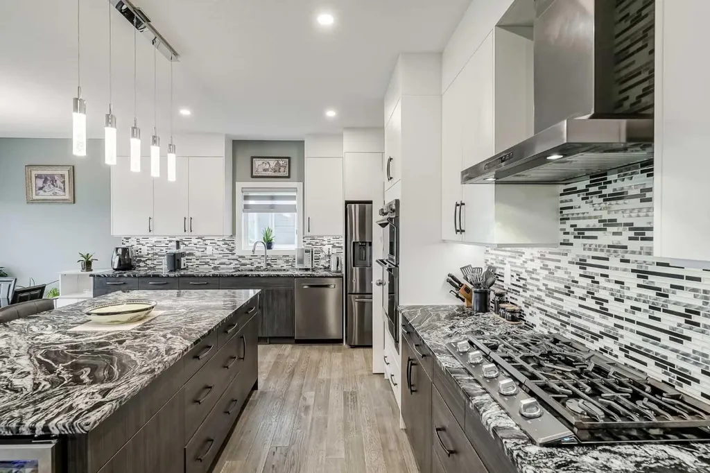 32 Legacy Cove SE Calgary AB T2X0Y7