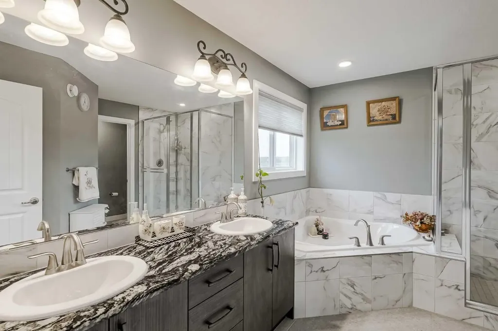 32 Legacy Cove SE Calgary AB T2X0Y7