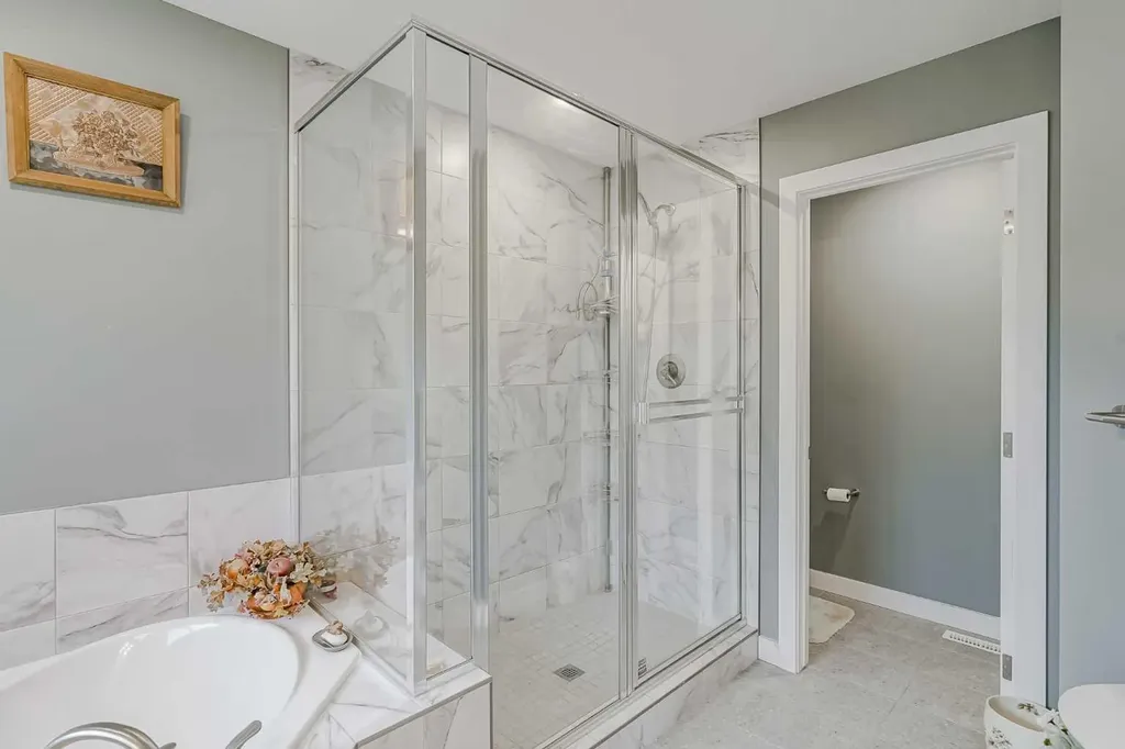 32 Legacy Cove SE Calgary AB T2X0Y7