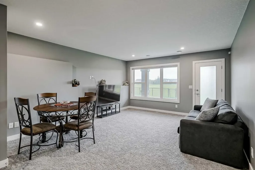 32 Legacy Cove SE Calgary AB T2X0Y7