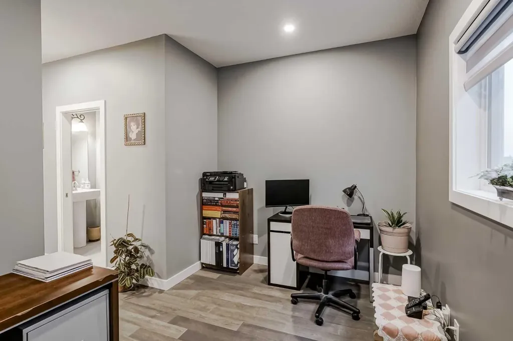 32 Legacy Cove SE Calgary AB T2X0Y7