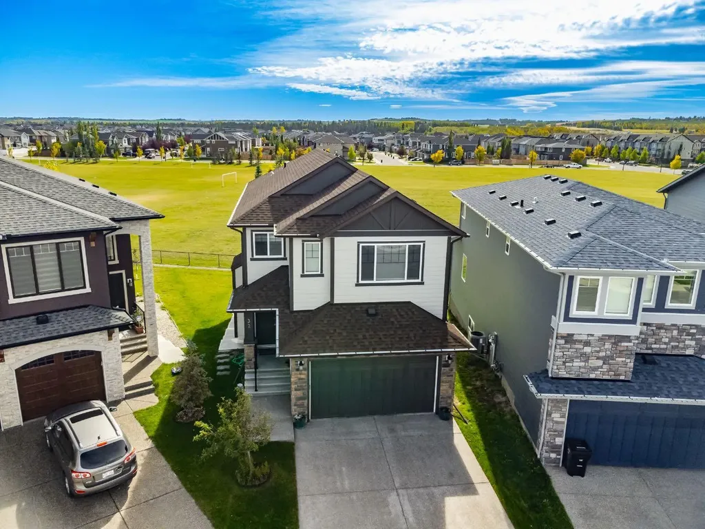32 Legacy Cove SE Calgary AB T2X0Y7