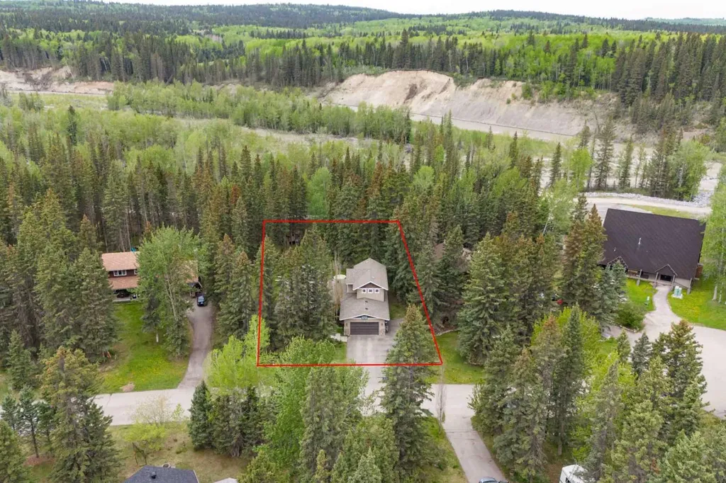 12 Redwood Meadows Close Rural Rocky View County AB T3Z1A3