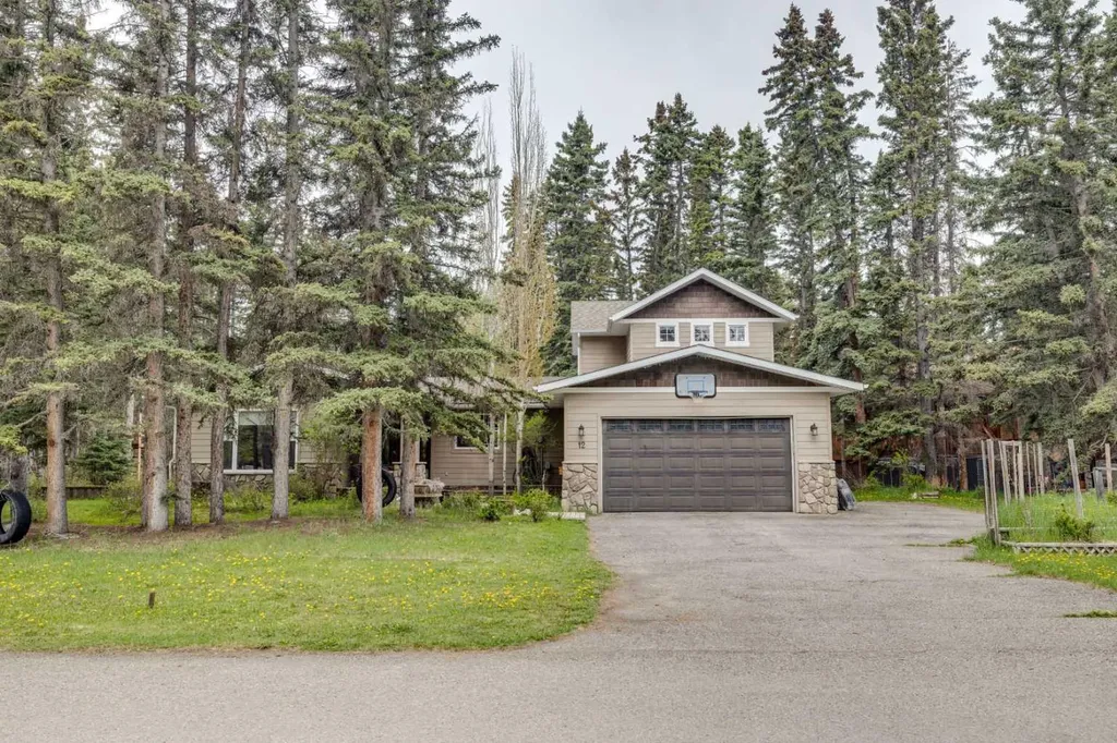 12 Redwood Meadows Close Rural Rocky View County AB T3Z1A3