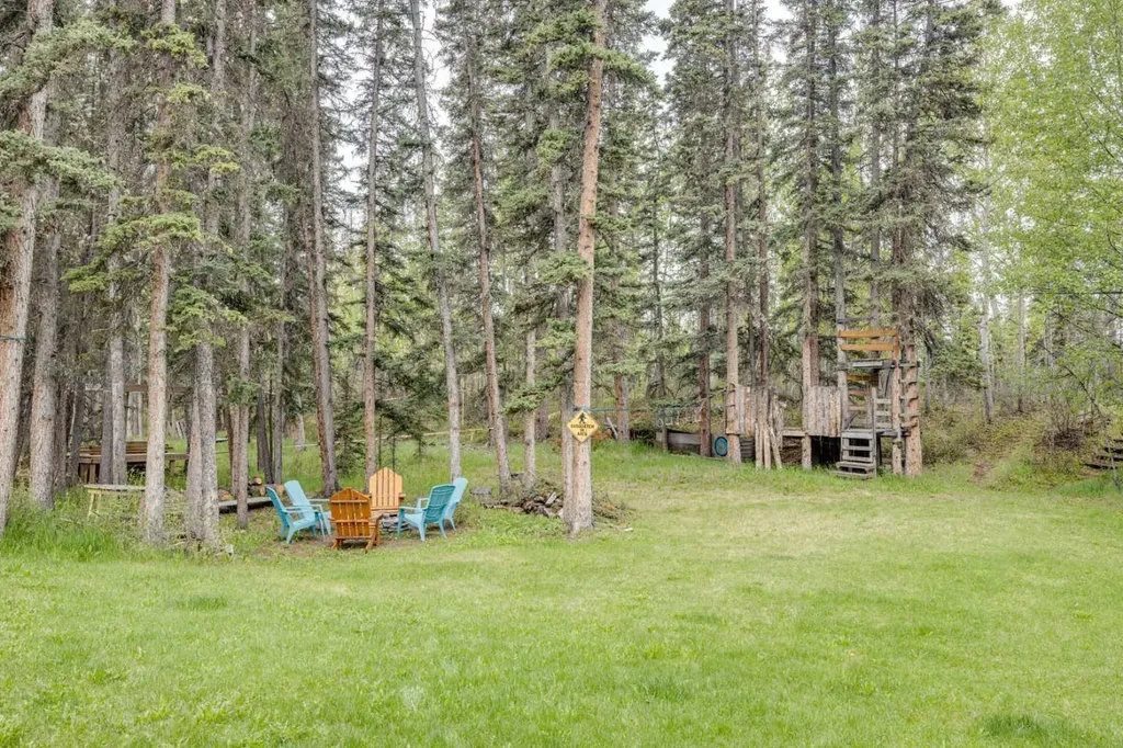 12 Redwood Meadows Close Rural Rocky View County AB T3Z1A3
