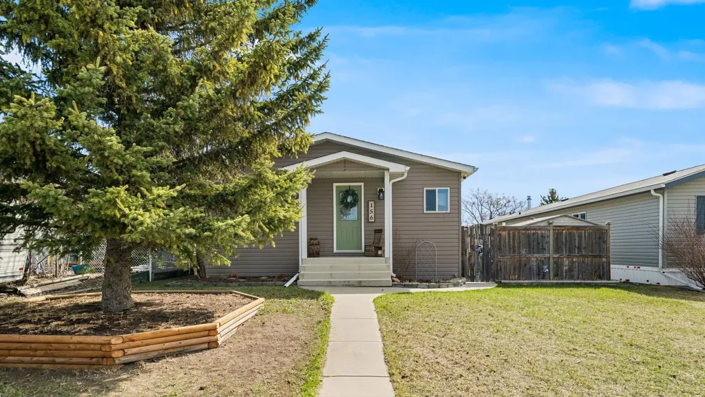 156 Meadowlark Lane Carstairs AB T0M0N0