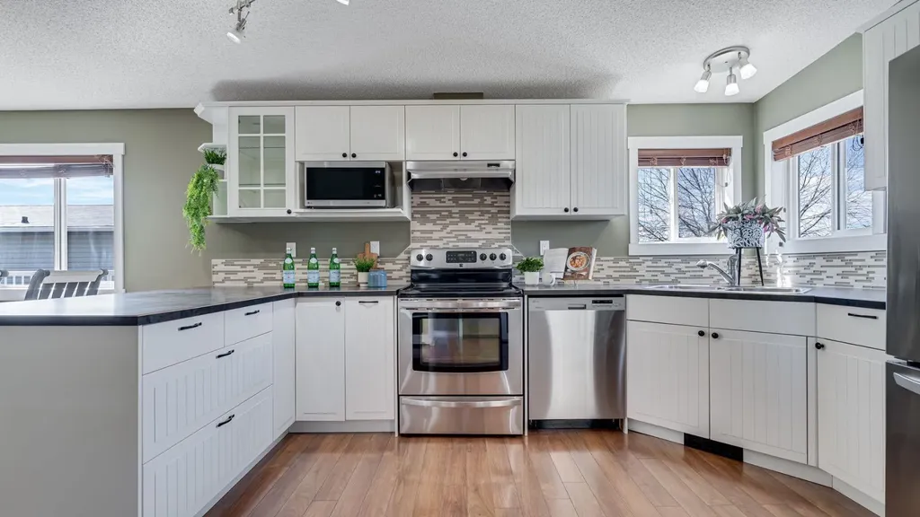156 Meadowlark Lane Carstairs AB T0M0N0