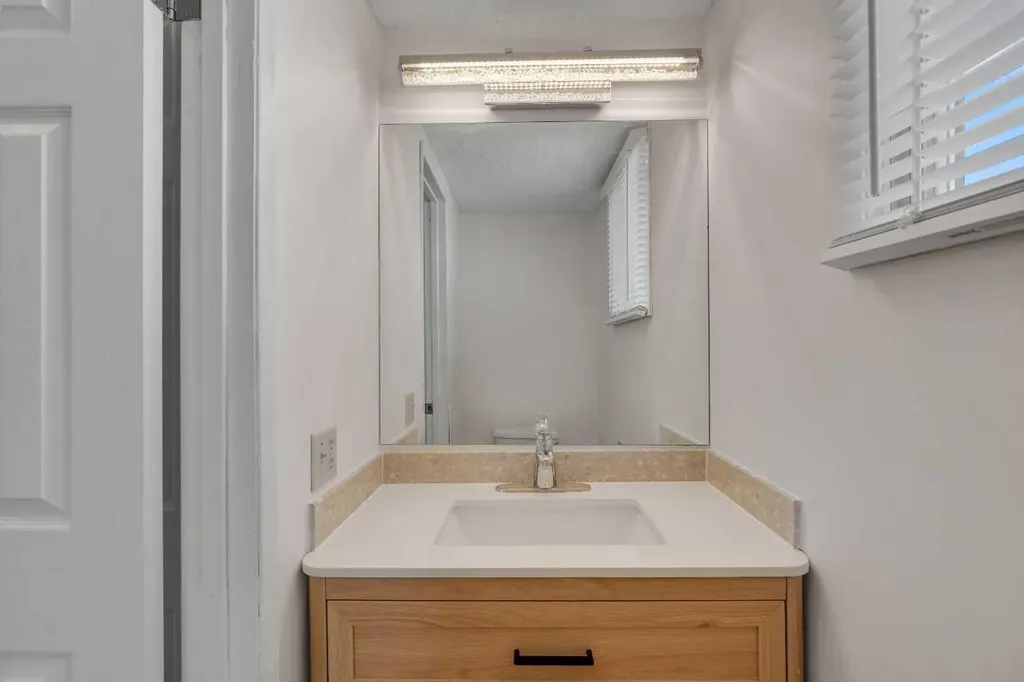 68 Templeson Crescent NE Calgary AB T1Y 5L8