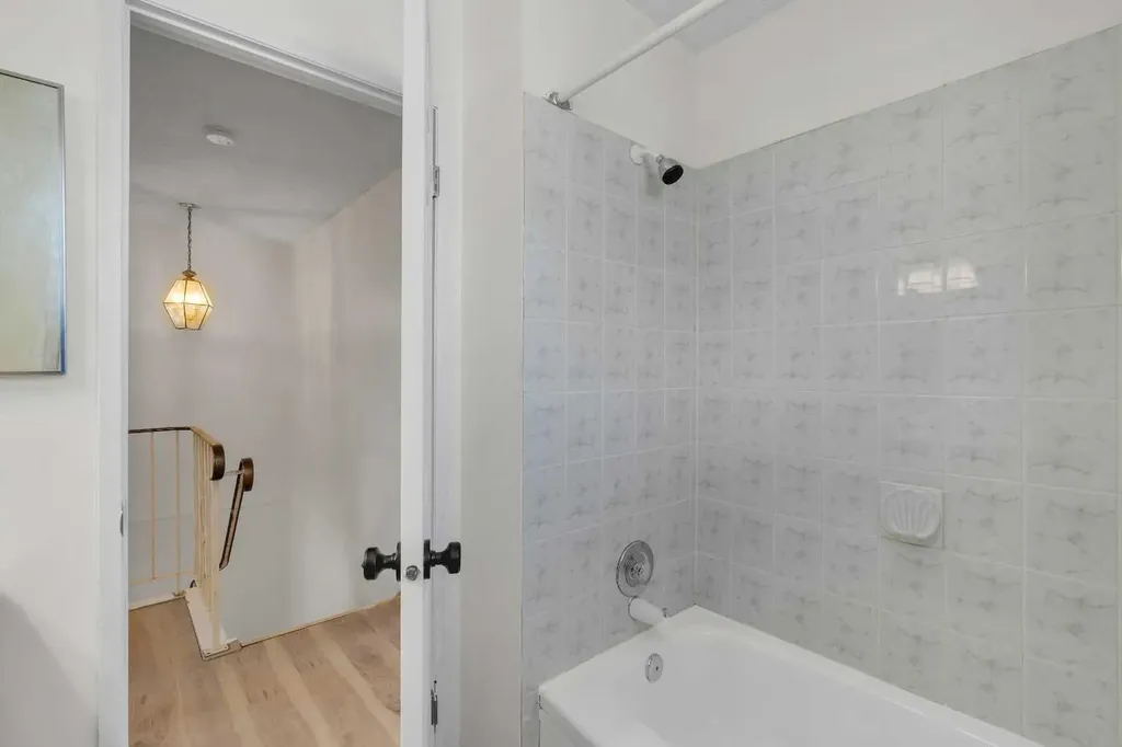 68 Templeson Crescent NE Calgary AB T1Y 5L8
