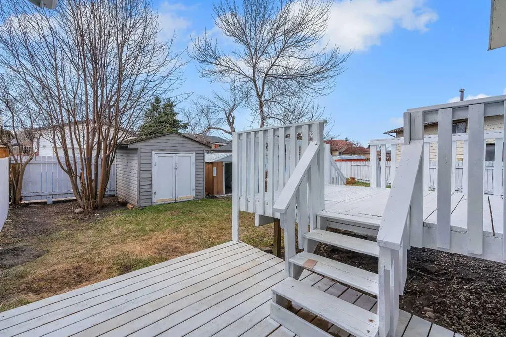 68 Templeson Crescent NE Calgary AB T1Y 5L8