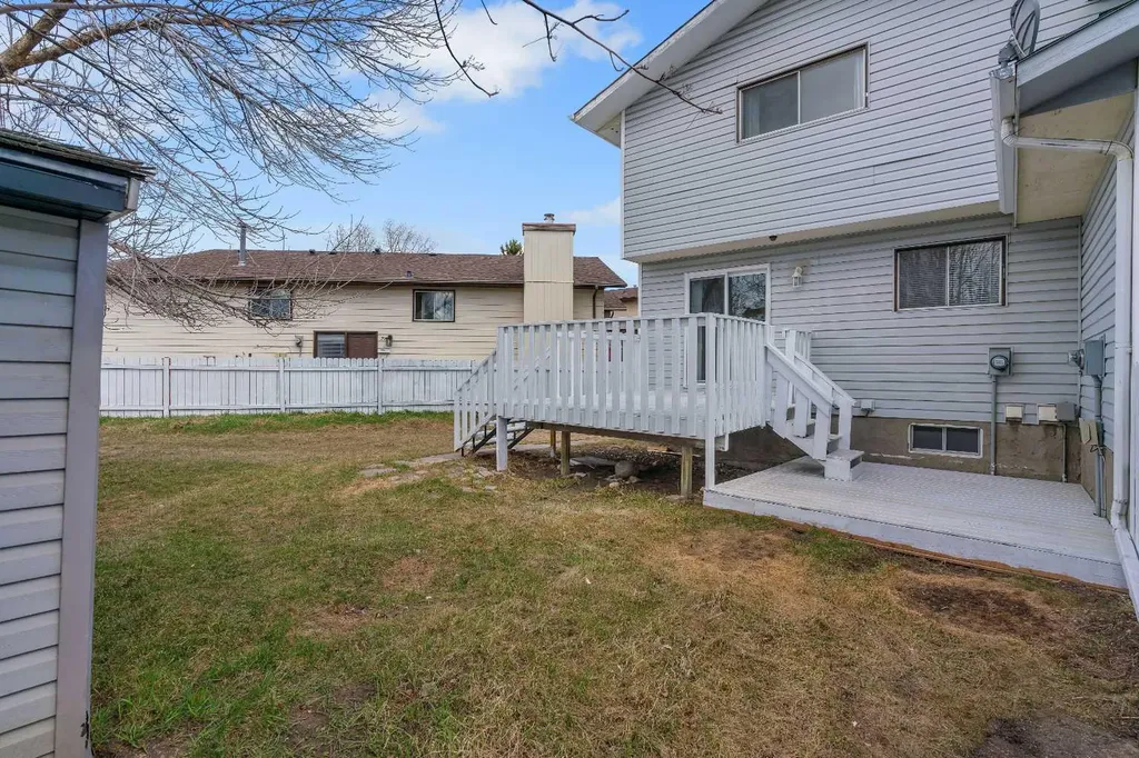 68 Templeson Crescent NE Calgary AB T1Y 5L8