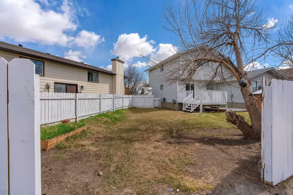 68 Templeson Crescent NE Calgary AB T1Y 5L8