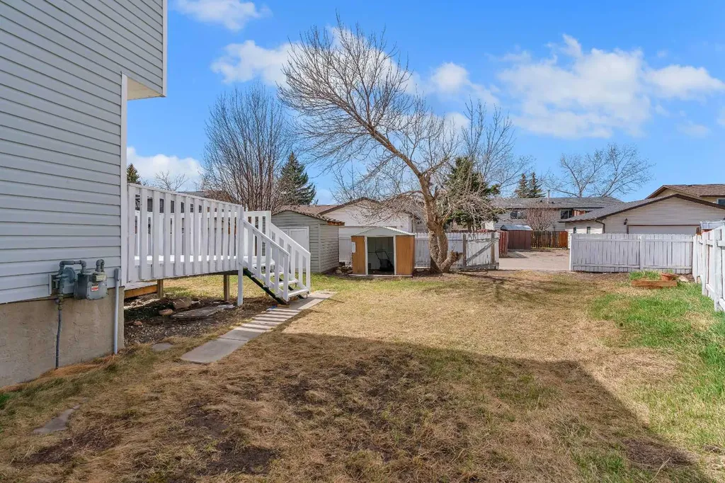 68 Templeson Crescent NE Calgary AB T1Y 5L8