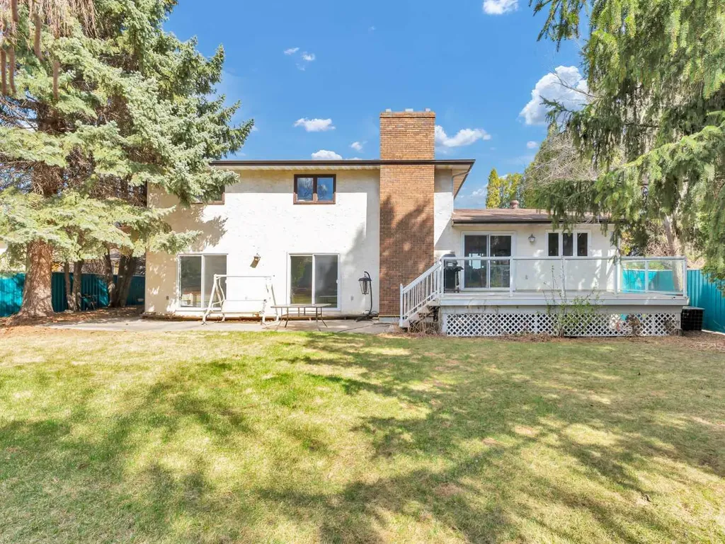 1248 Parkview Drive NE Medicine Hat AB T1C 1N9