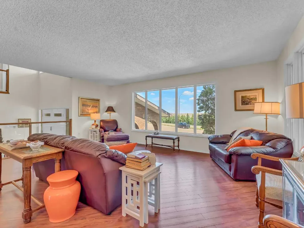 1248 Parkview Drive NE Medicine Hat AB T1C 1N9