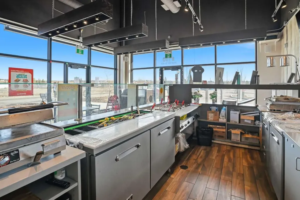 3440 69 Street NW Calgary AB T2X 0R3