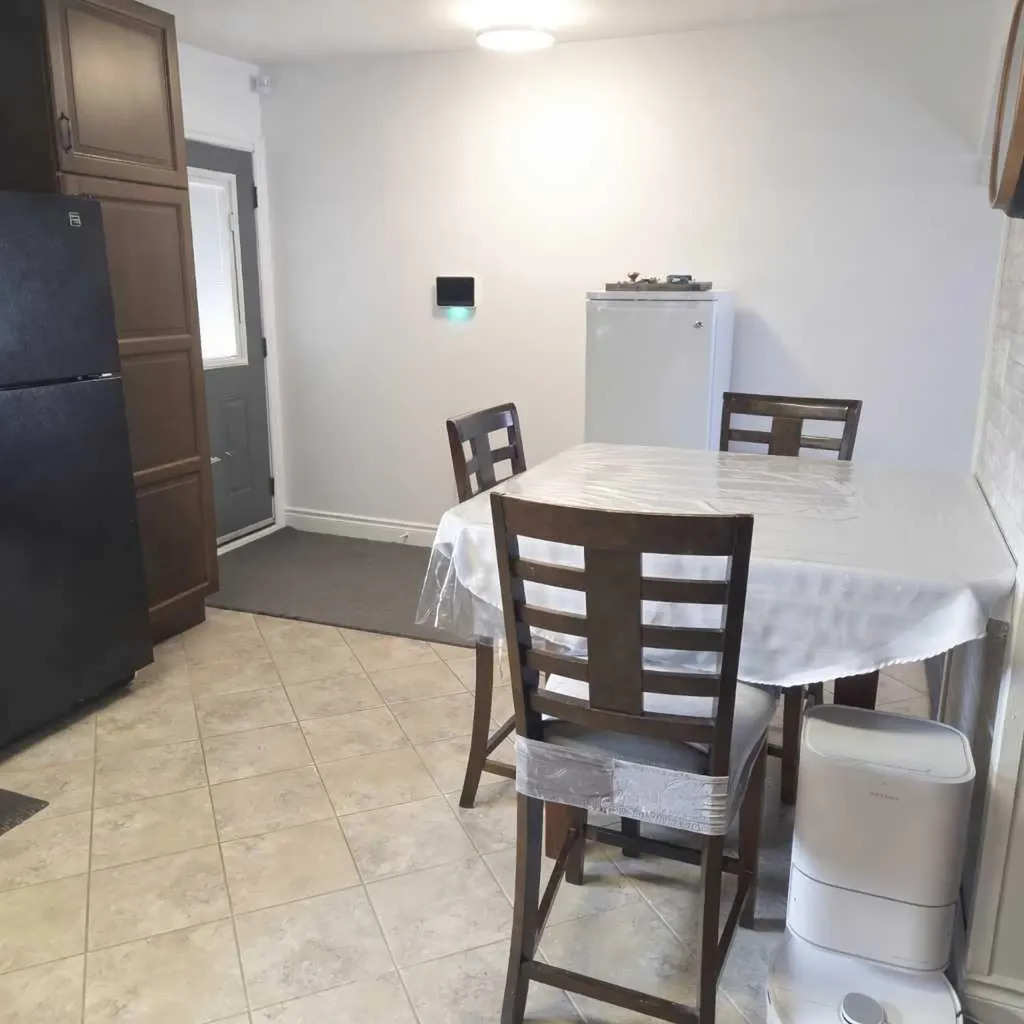 5015 8 Avenue Edson AB T7E 1K6