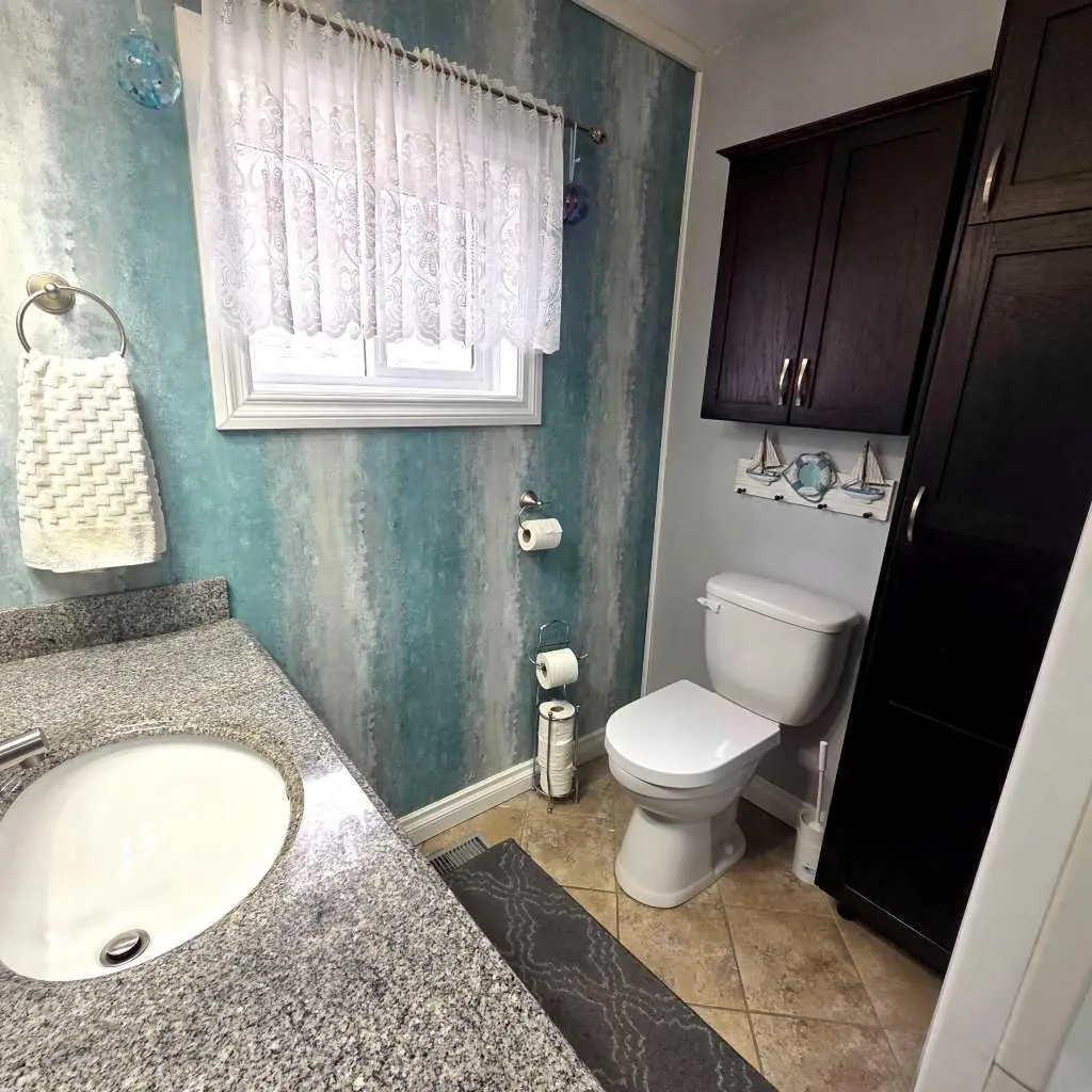 5015 8 Avenue Edson AB T7E 1K6