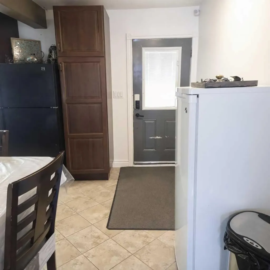 5015 8 Avenue Edson AB T7E 1K6