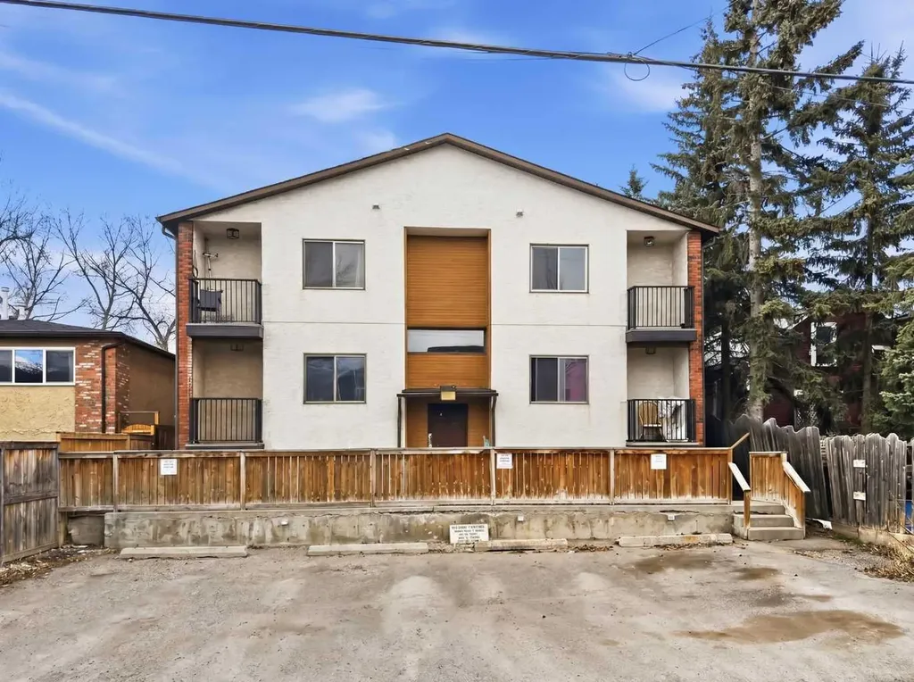 934 5a Street NW Calgary AB T2N1R6
