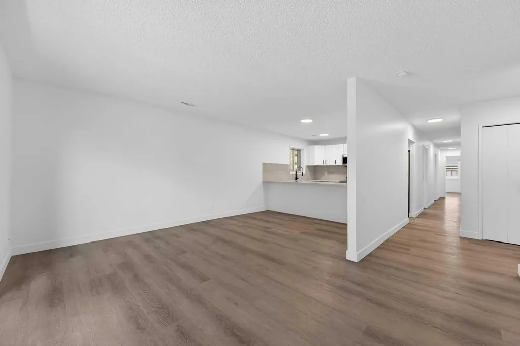 934 5a Street NW Calgary AB T2N1R6