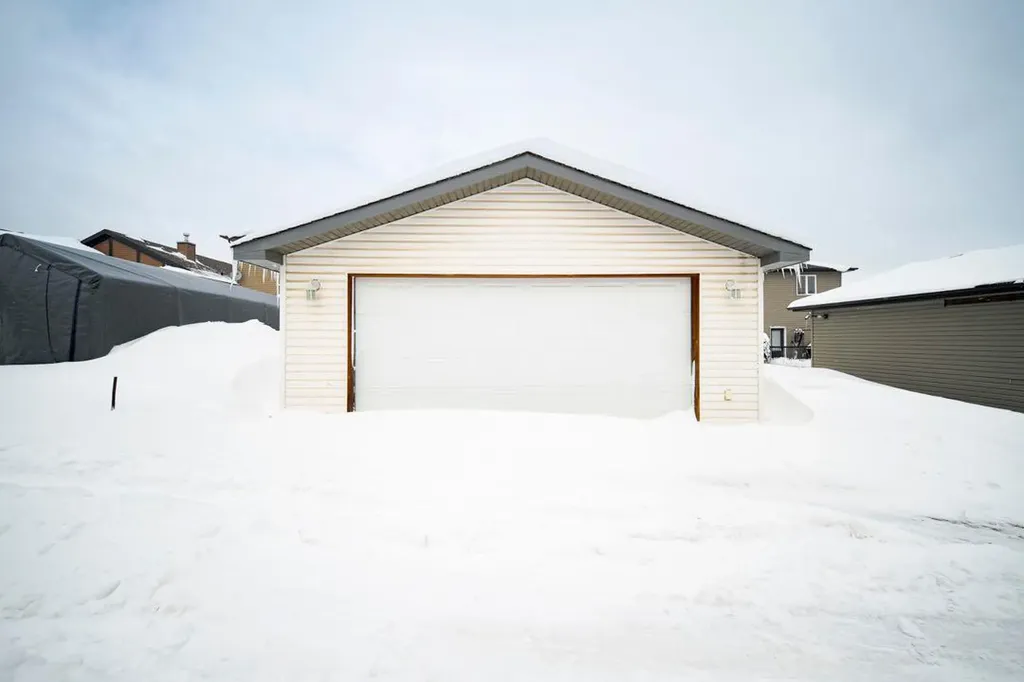 141 Snowy Owl Way Fort Mcmurray AB T9K 0R7