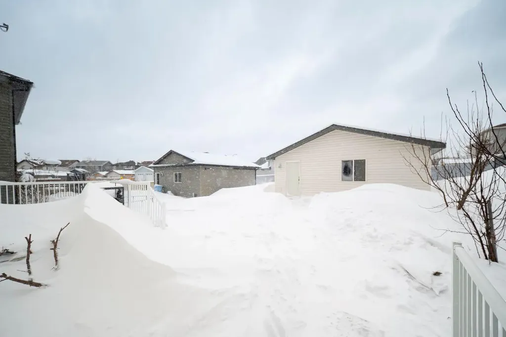 141 Snowy Owl Way Fort Mcmurray AB T9K 0R7