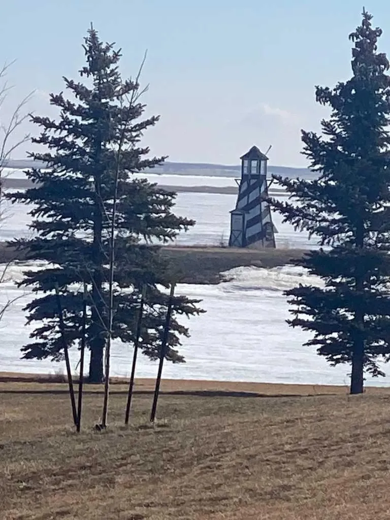 15 Kingfisher Estates Drive Lake Newell Resort AB T1R 0X6