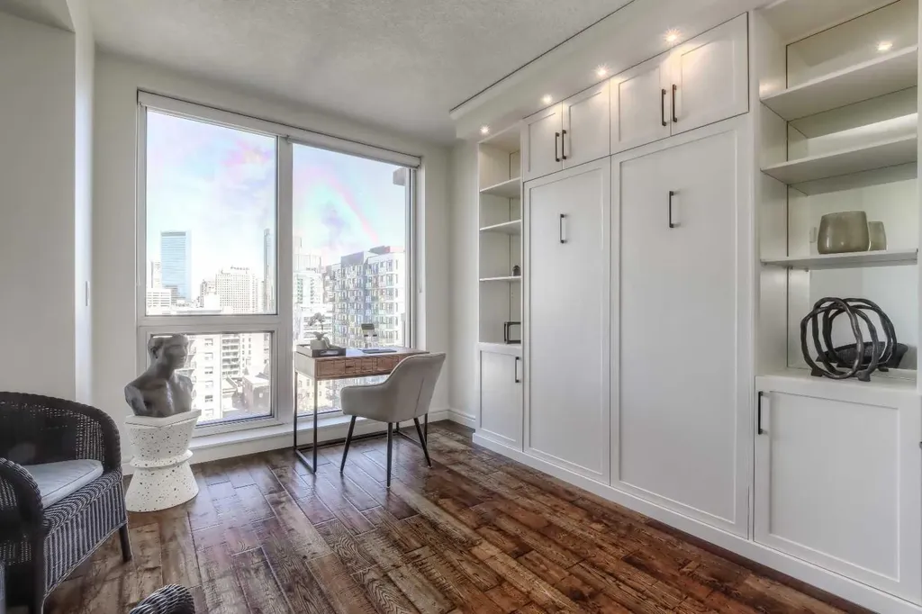 817 15 Avenue SW Calgary AB T2R0H8