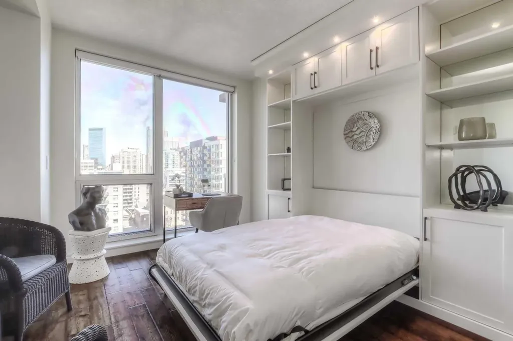 817 15 Avenue SW Calgary AB T2R0H8