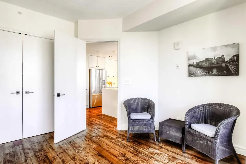 817 15 Avenue SW Calgary AB T2R0H8