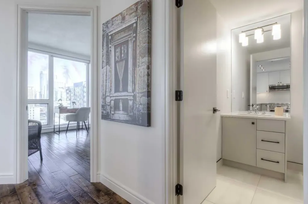 817 15 Avenue SW Calgary AB T2R0H8