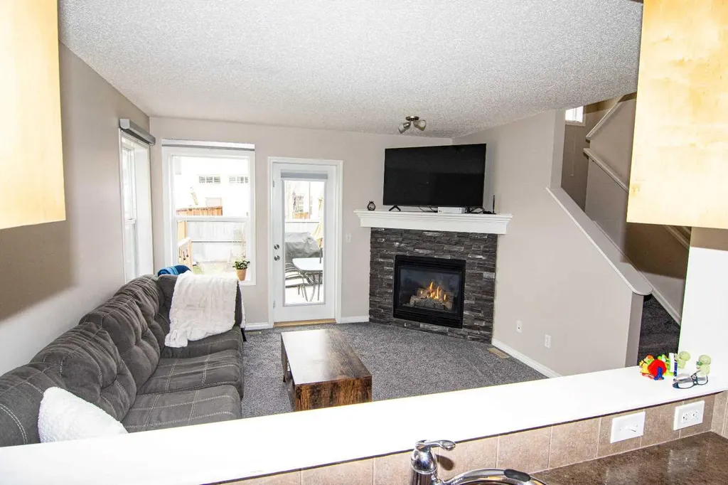 754 Luxstone Gate SW Airdrie AB T4B 0H3