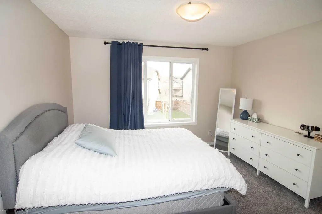 754 Luxstone Gate SW Airdrie AB T4B 0H3