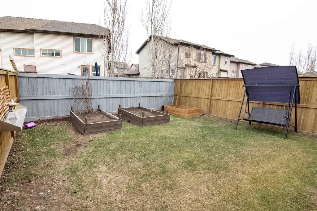 754 Luxstone Gate SW Airdrie AB T4B 0H3