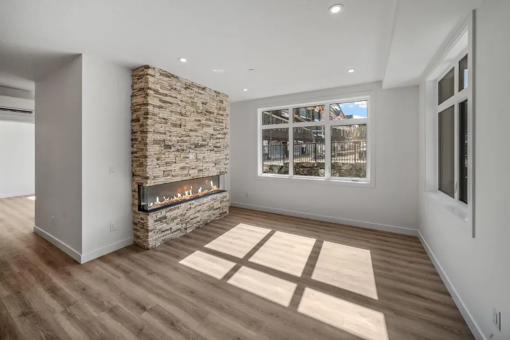 10 Cascade Ridge Canmore AB T1W 0K6