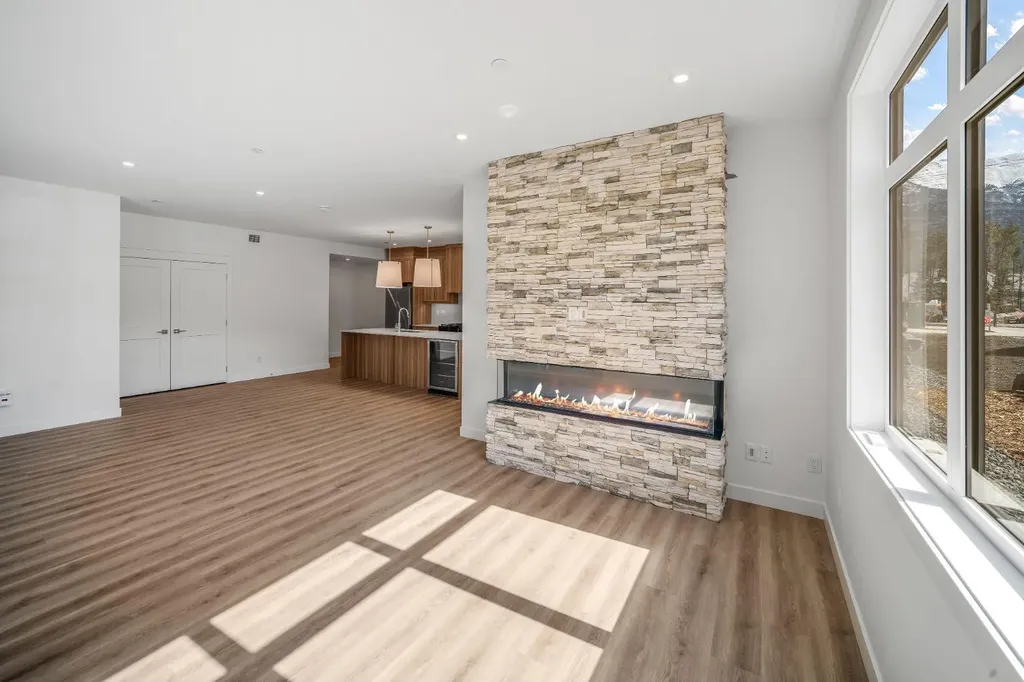 10 Cascade Ridge Canmore AB T1W 0K6