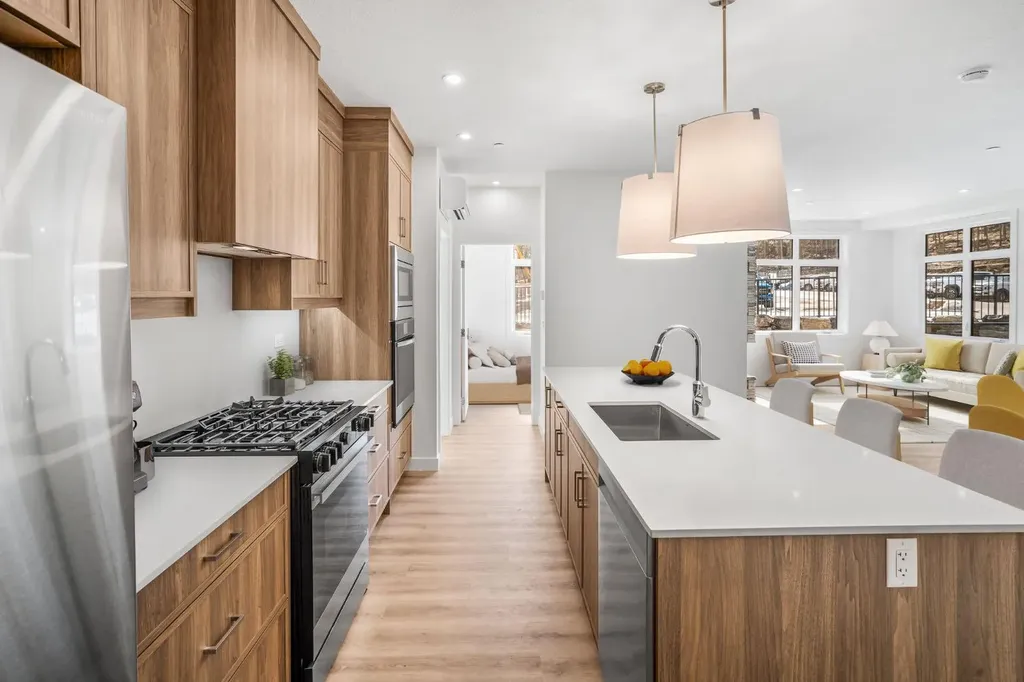 10 Cascade Ridge Canmore AB T1W 0K6