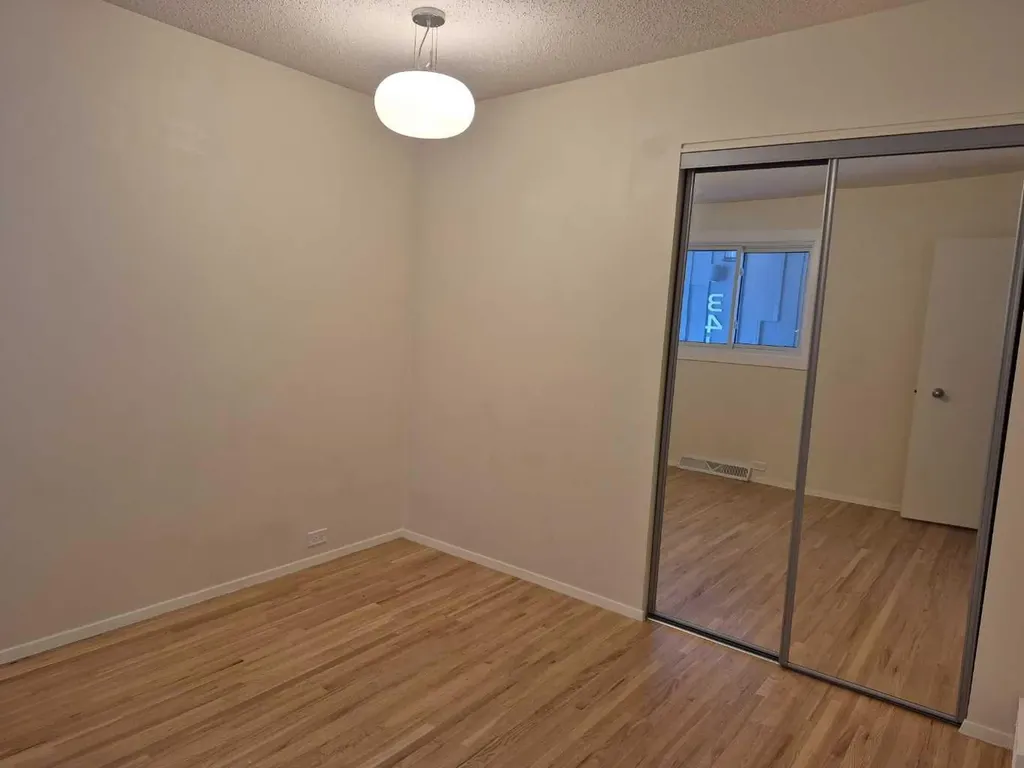 3415 Benton Drive NW Calgary AB T2L1W7