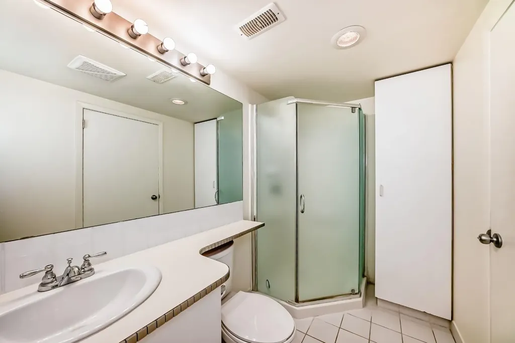 3415 Benton Drive NW Calgary AB T2L1W7