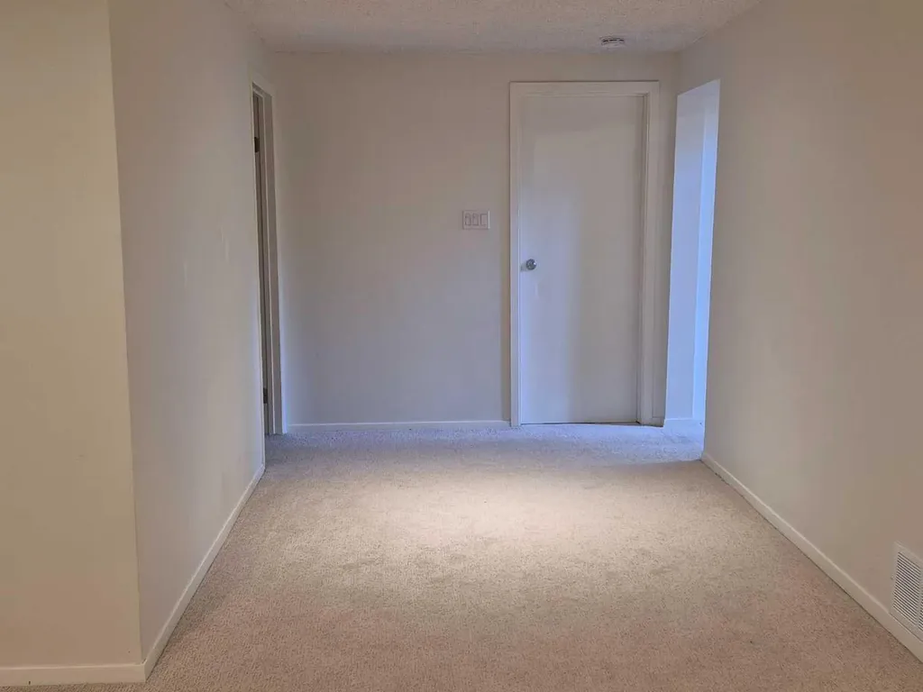 3415 Benton Drive NW Calgary AB T2L1W7