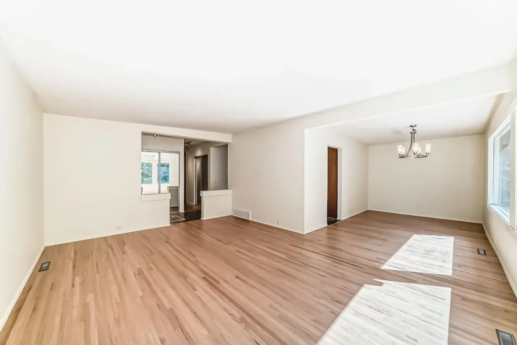 3415 Benton Drive NW Calgary AB T2L1W7