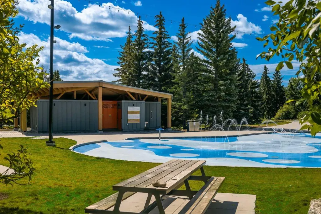 330 Dieppe Drive SW Calgary AB T3E 2L4