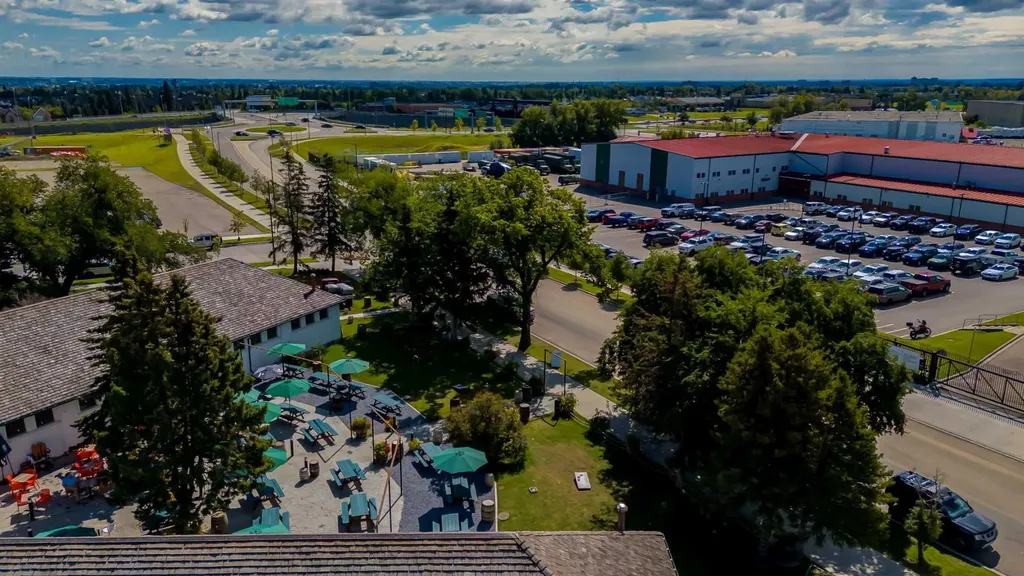 330 Dieppe Drive SW Calgary AB T3E 2L4
