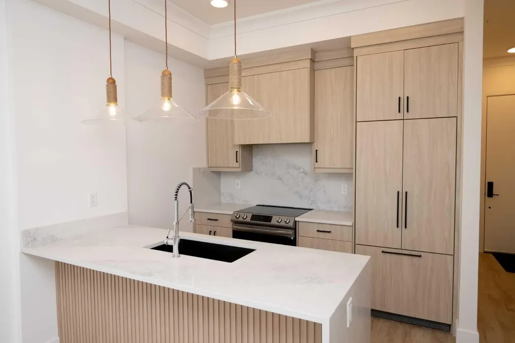 330 Dieppe Drive SW Calgary AB T3E 2L4